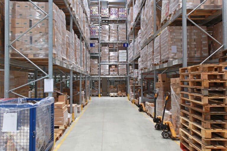 8 Signs It May Be Time to Outsource Your Warehouse Operations